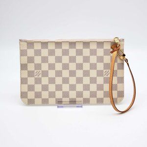 Authentic Louis Vuitton Pouch /Wristlet / Clutch D